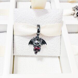 925 Sterling Silver How To Train Your Dragon Toothless With Red Heart Charm